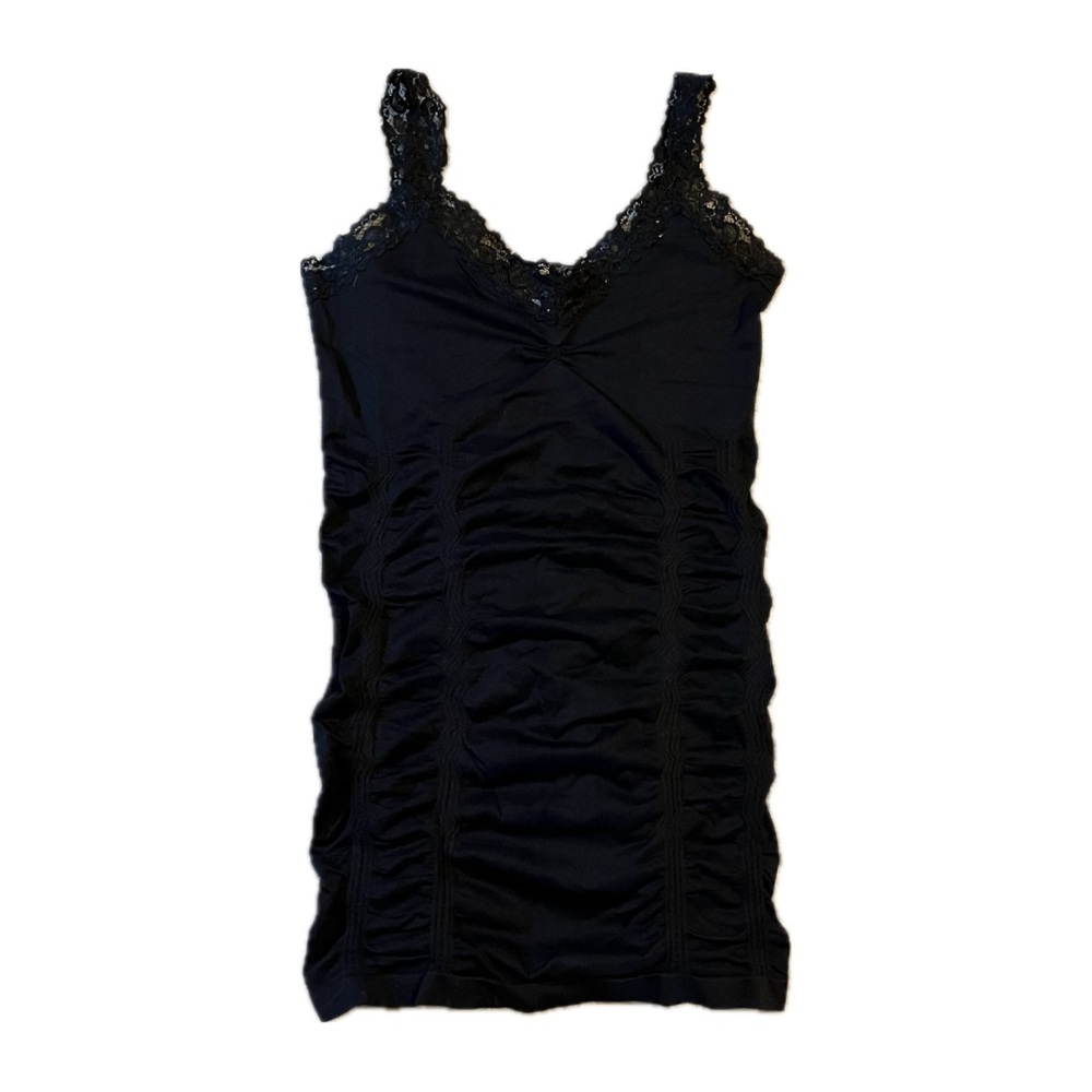 black ruched/bodycon sleeveless top with lace detail